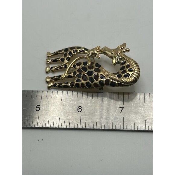 Vintage Gold Tone Black Brown Enamel Best Mother Giraffe Baby Calf Brooch Pin - Picture 13 of 13